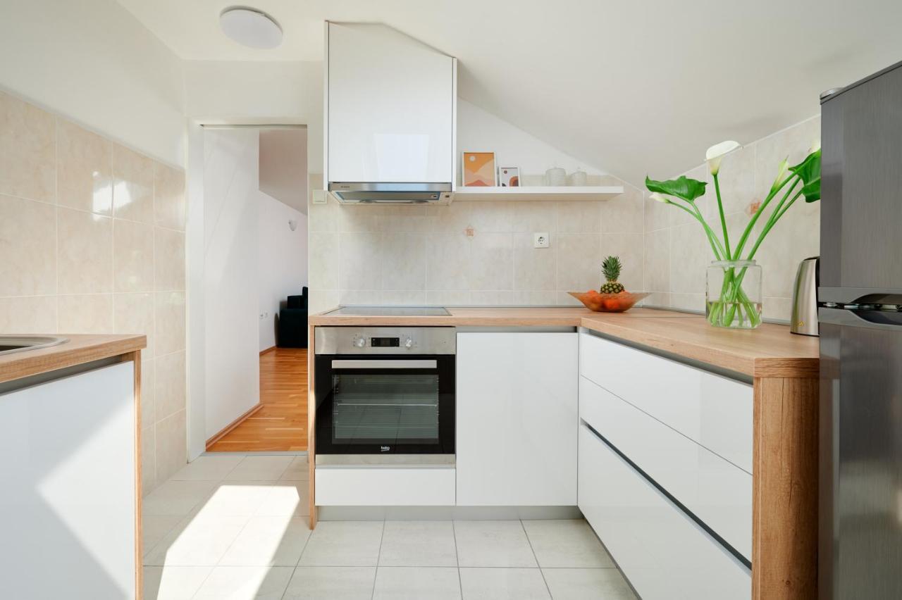 Modern & Spacious Rooftop Apartment With Natual Sunlight Split Extérieur photo