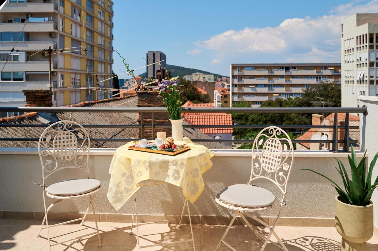 Modern & Spacious Rooftop Apartment With Natual Sunlight Split Extérieur photo