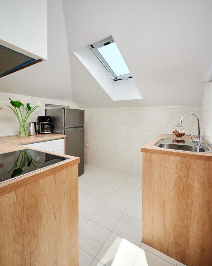 Modern & Spacious Rooftop Apartment With Natual Sunlight Split Extérieur photo