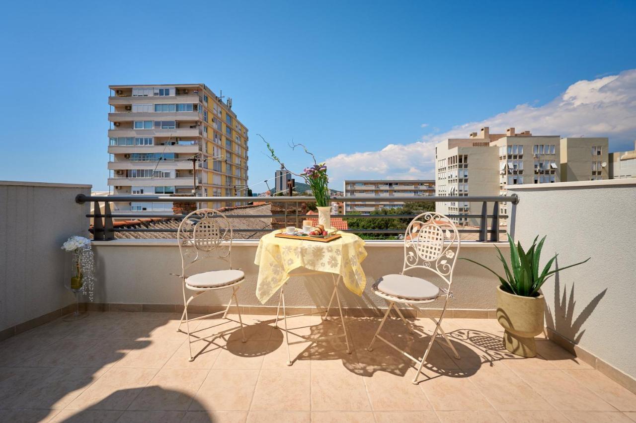 Modern & Spacious Rooftop Apartment With Natual Sunlight Split Extérieur photo